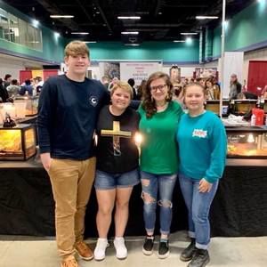 Meet your Posher, Samantha